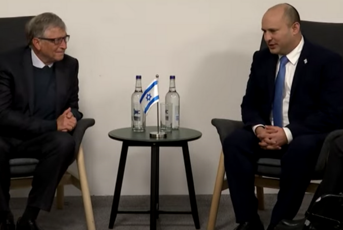 American business magnate Bill Gates with Israeli Prime Minister Naftali Bennett. Photo: Video grab via Palestine Chronicle