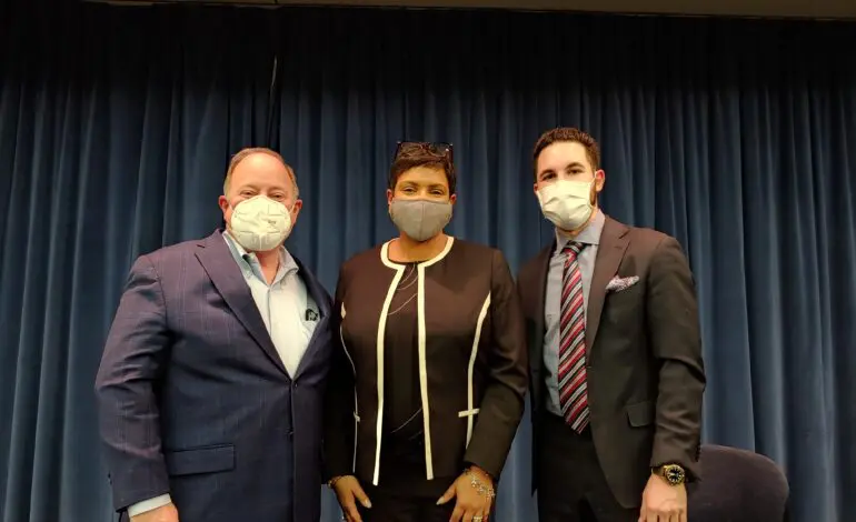 State Senator Sylvia Santana announces re-election campaign