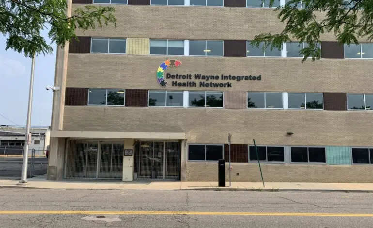 Governor Whitmer signs legislation for integrated behavioral health care facility