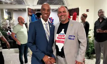 Raphael Washington retains Wayne County sheriff position