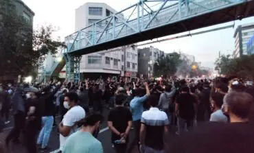 Death toll rises in Iranian protests over young woman's killing