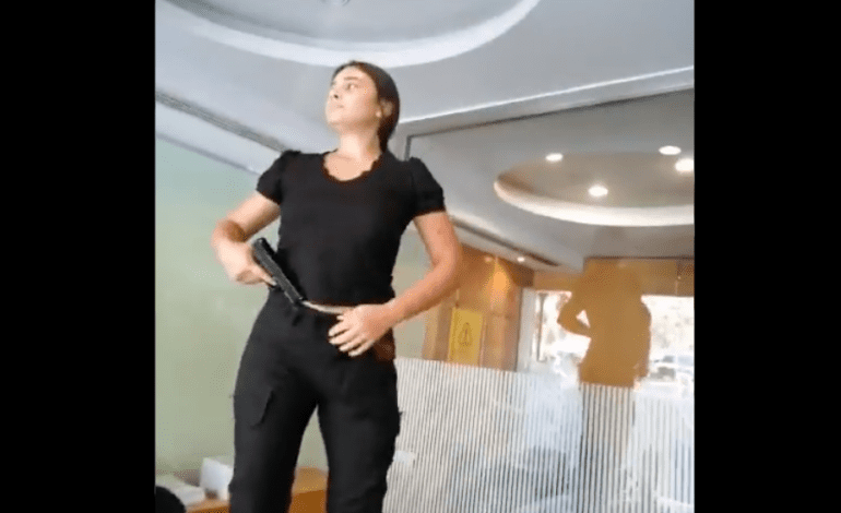 Depositors hold up two Lebanese banks to grab their own money