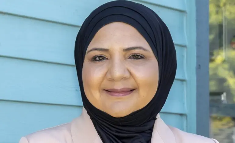 Danielle Elzayat seeks election to the Crestwood School Board