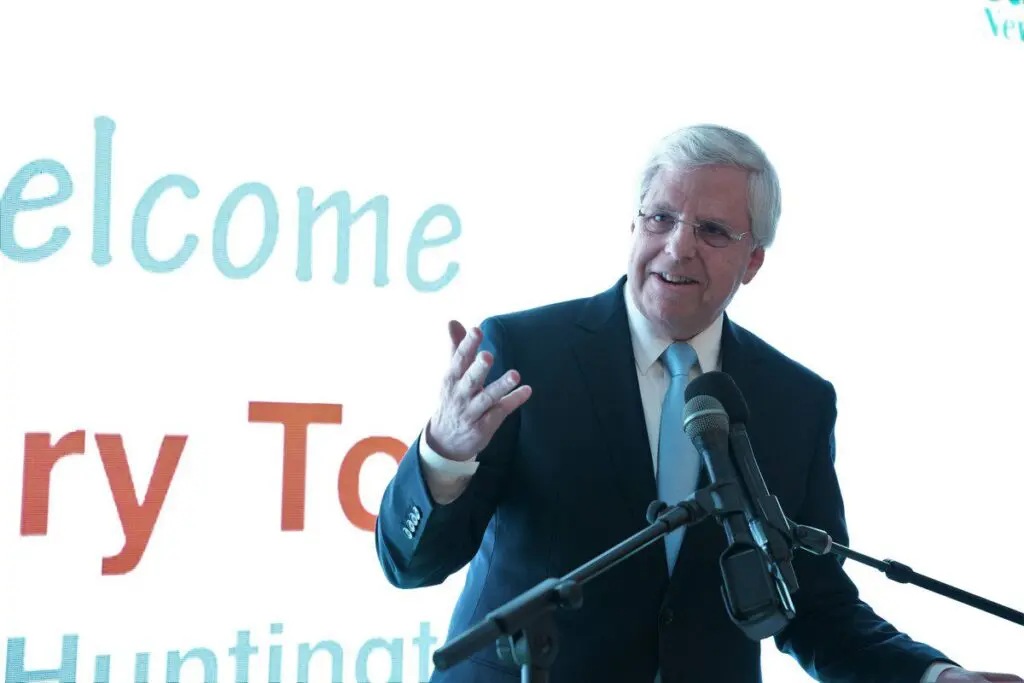 Huntington Bank Chairman Gary Torgow – All photos by Abbas Shehab