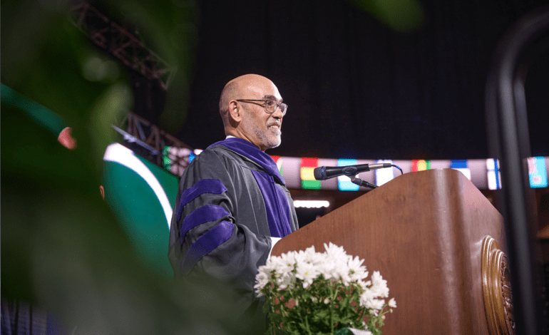 Eric Sabree receives Distinguished Alumni Award from MSU College of Law