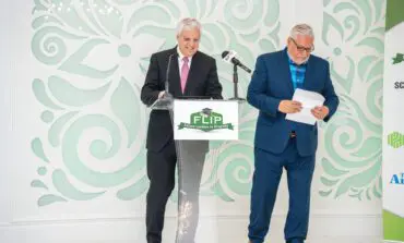 F.L.I.P. Scholarships provide $100,000 to graduates of Dearborn and Crestwood high schools