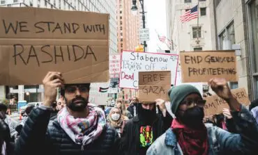 Protest at Debbie Stabenow’s office calls for ceasefire in Gaza