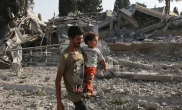 Israel storms Gaza City neighborhood, surprises Palestinians and orders them to go south