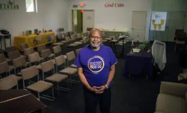 Resilient Neighborhoods: Seniors A Go-Go keeps Brightmoor seniors engaged