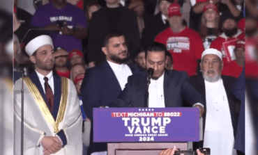 A dictator and a war criminal meet in the Riviera