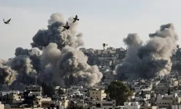 Tens of thousands of Palestinians flee West Bank refugee camps