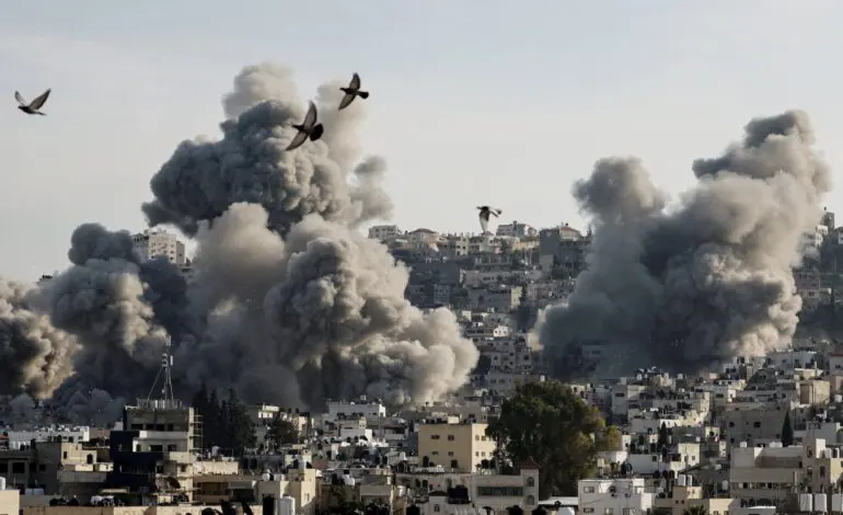 Tens of thousands of Palestinians flee West Bank refugee camps