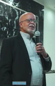 Wayne County Executive Warren C. Evans speaks at the fundraiser.