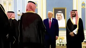 President Trump and Saudi Crown Prince Mohammed bin Salman interact with officials at the Saudi Royal Court. – Videograb