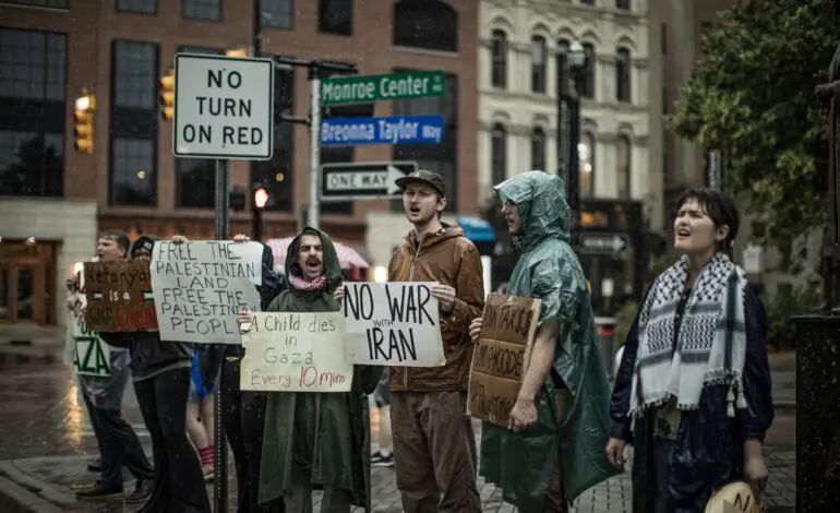 "No war on Iran" demonstration held in downtown Grand Rapids