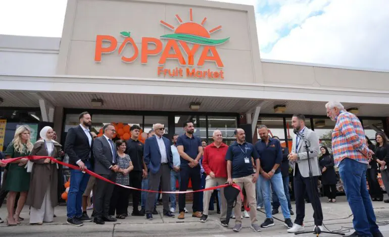 Papaya Fruit Market expands, opens upscale sixth store in West Dearborn with strong community support