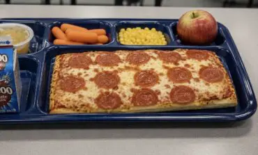Dearborn Schools apologize after serving pork to Muslim students
