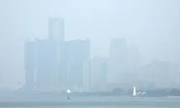 Canadian wildfire smoke chokes Metro Detroit, triggers air quality emergency