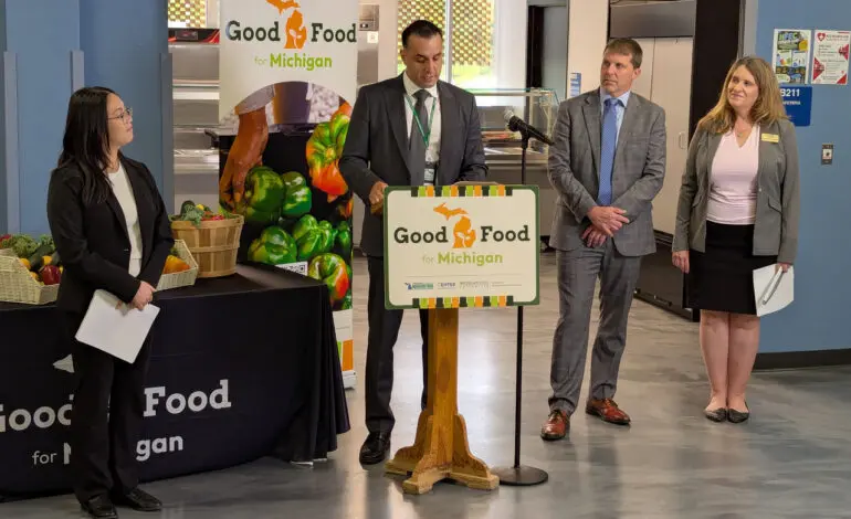 Dearborn Public Schools receives $460,565 grant to serve more Michigan-grown food