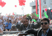 Ahmadinejad addresses crowds in Beirut and Bint Jebail at Israeli border
