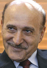 Egypt's former spy chief Omar Suleiman dies