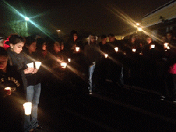 Hundreds express solidarity with families of Sandy Hook victims at candle light vigil