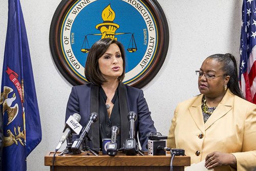 Wayne County prosecutor announces Michigan  legislation to fund sexual assault kit