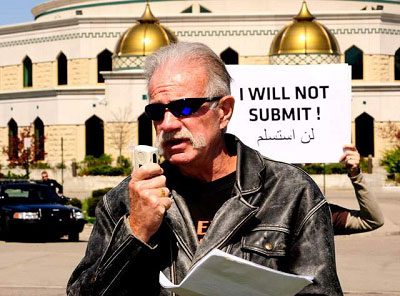 Anti-Muslim pastor plans a return to Dearborn with gang of motorcyclists