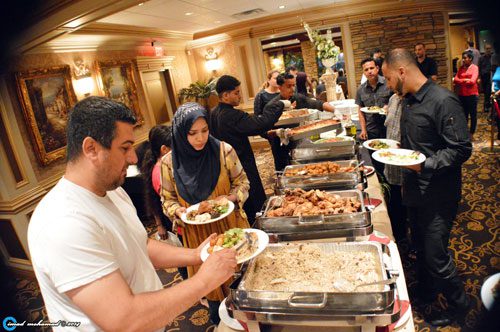 Detroit area Muslims visit Dearborn to break their fast