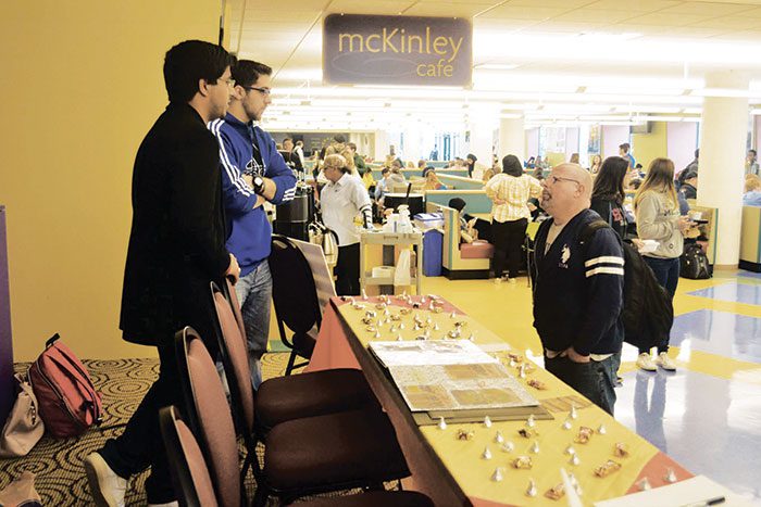 Students for Islamic Awareness host “Ask a Muslim Day”