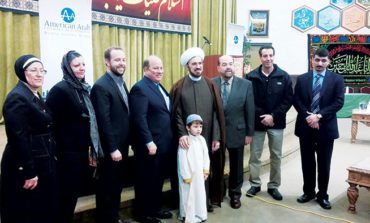 Duggan reaches out to the Arab community at the Islamic House of Wisdom