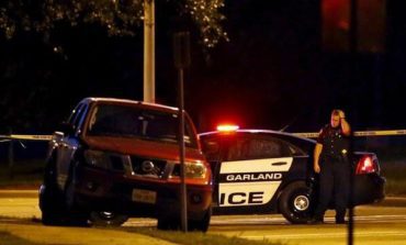 Texas police shoot dead 2 gunmen at exhibit of Prophet Mohammad cartoons