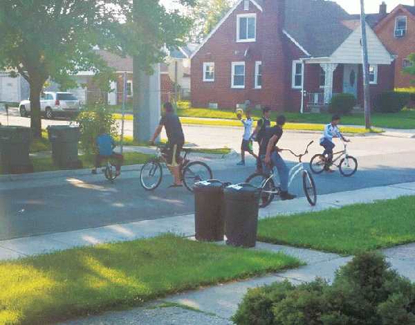 Children playing in the streets, a growing concern