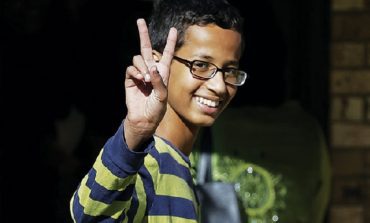 We should always stand with Ahmed