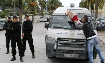 ISIS suicide bomber kills 12 in Tunisia