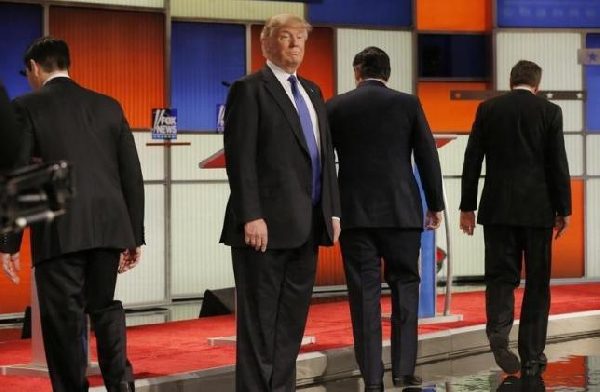 Trump attacked by opponents at Detroit debate