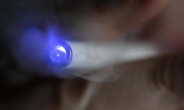 White House scraps FDA plan to restrict flavored e-cigarettes