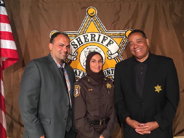 Muslim woman in hijab becomes officer at Wayne County Jail