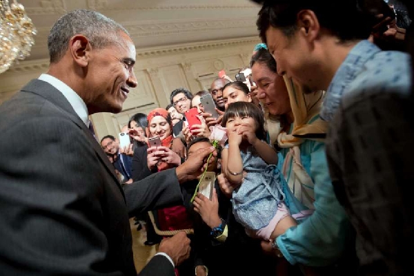 Obama holds eid reception, defends Muslims