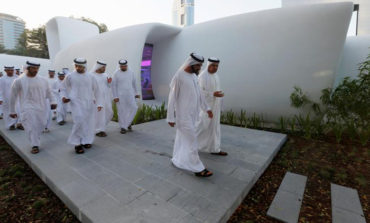 UAE warns residents not to wear traditional clothing when traveling