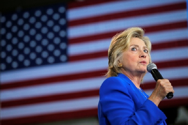 Clinton reiterates support for two-state solution