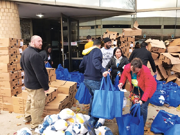 Arab American organizations help others enjoy Thanksgiving