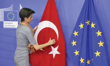 EU lawmakers call for end to Turkey membership talks