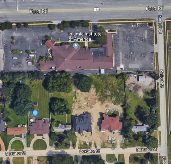 Aerial view of the mosque and its parking lot. The prayer room is located on the east side of the building down the alley from Berry's residence. Crestwood Highschool is located further down Kinloch street. 
