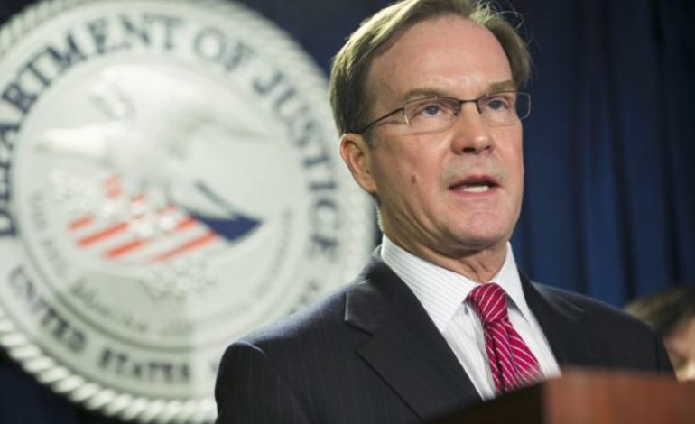 Lawsuit claims Schuette and staff used personal emails for state business