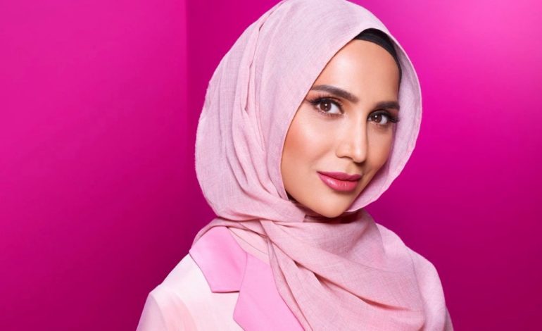 Amena Khan loses her L'Oreal gig after 2014 tweet calling Israel a "child killers" unearthed