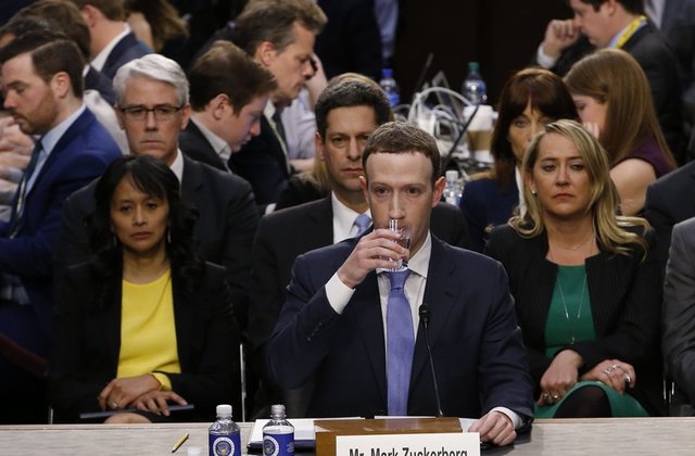 Facebook CEO Zuckerberg starts testifying in Senate hearing