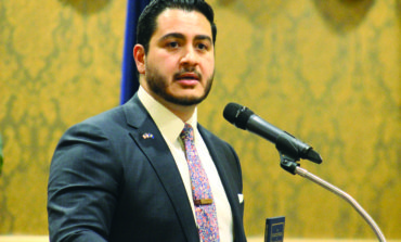 Democratic gubernatorial candidate Abdul El-Sayed urges Americans to protect Constitution at Dearborn fundraising dinner