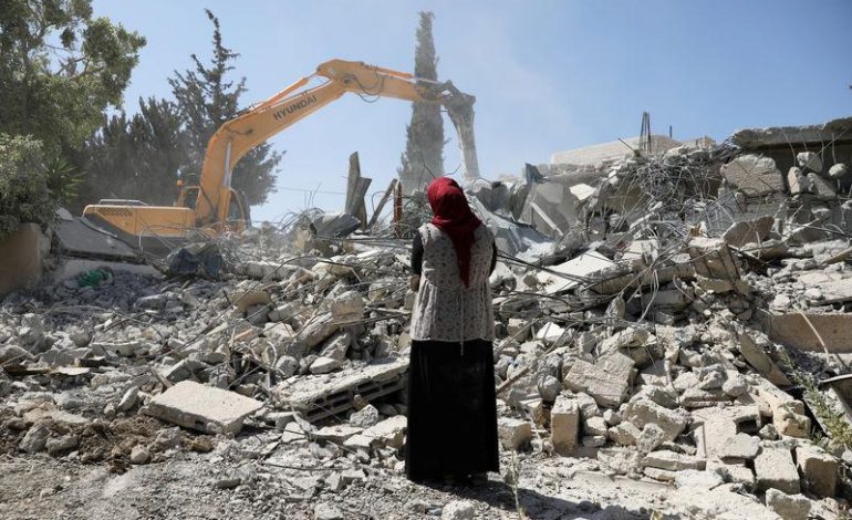 Palestinians in Jerusalem demolish own homes rather than see Israelis move in