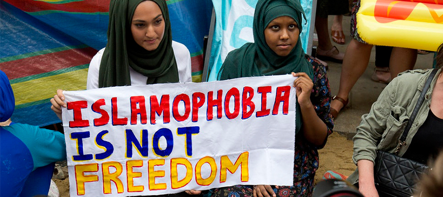 Study: Young Americans Are Learning Islamophobia From Their Textbooks